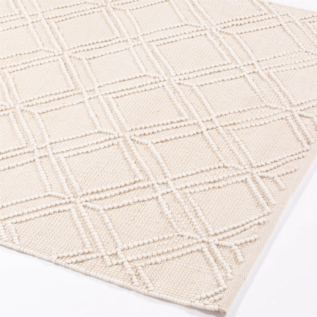 Blenheim Diamond Pet-Friendly Cream Rug 120x170 cm