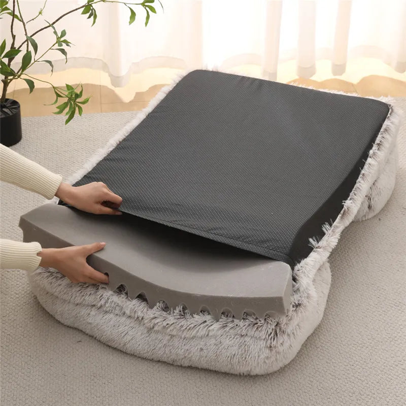 Large Plush Dog Bed with Thickened Pad